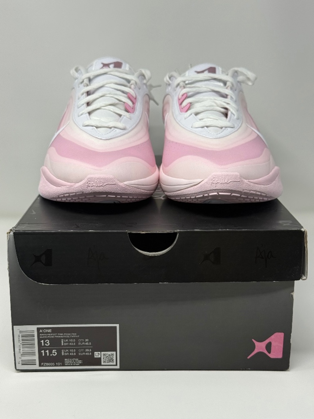 W Size 13 / Men’s Size 11.5  Nike A'One #1 Draft Pick